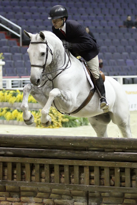 Casady and Ashland Farms’ Worlds Fair Receive Hunter Phase High Score at WIHS